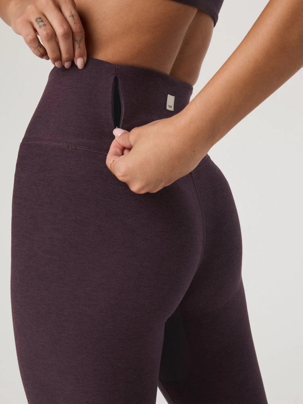 Vuori Clean Elevation Legging Raisin Heather, XS - Picture 4 of 13